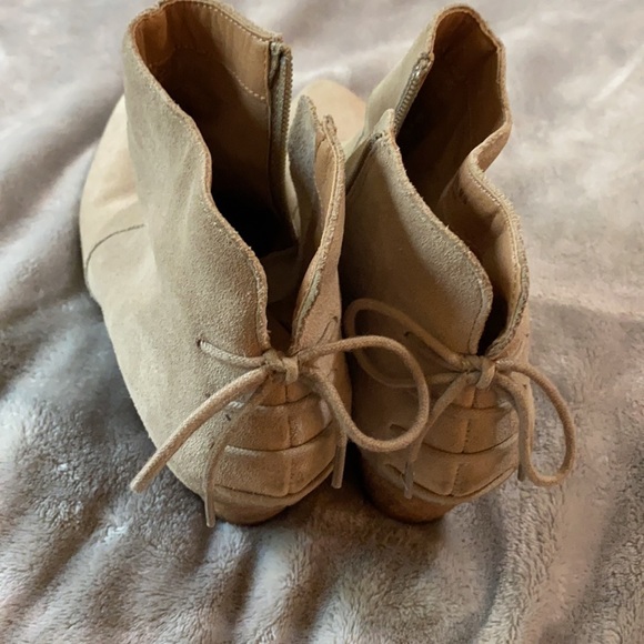 Cute ankle boots - Picture 2 of 4